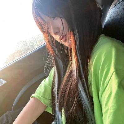 碧窗艳影